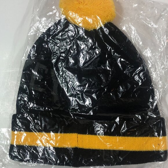 The Whiskey Run Acrylic Pom stretch Beanie Hat Cap Knit - Picture 4 of 4